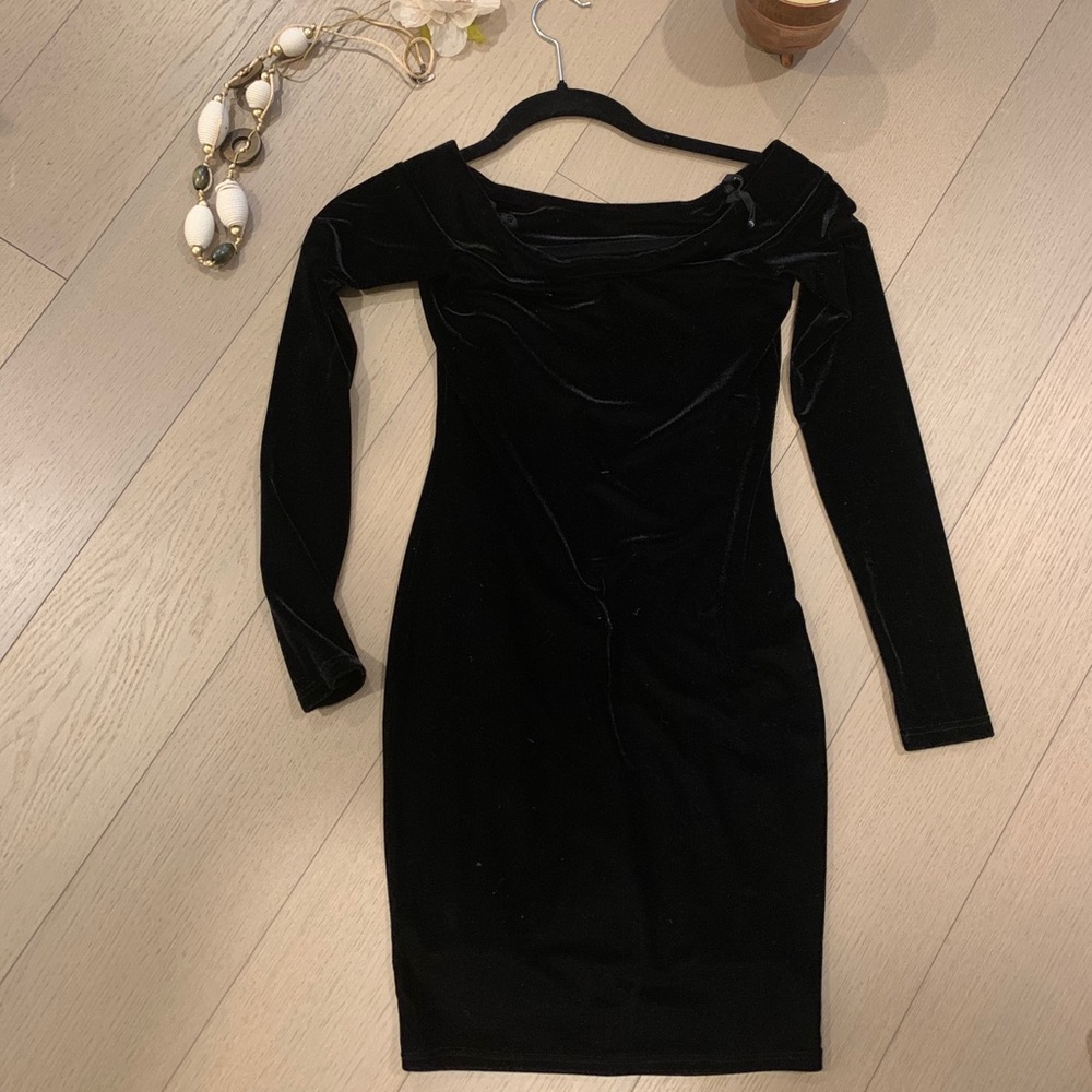 Bailey 44 velvet dress